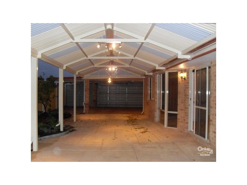 8 Morfontaine Parade, Port Kennedy WA 6172