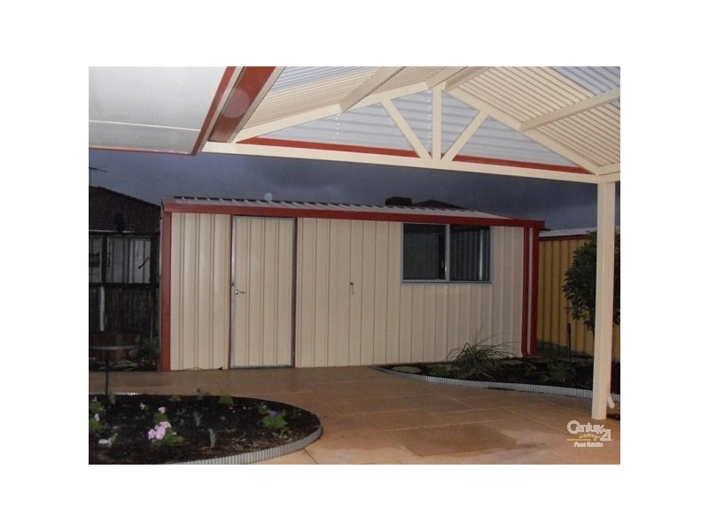 8 Morfontaine Parade, Port Kennedy WA 6172