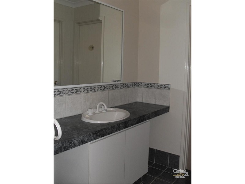 8 Morfontaine Parade, Port Kennedy WA 6172