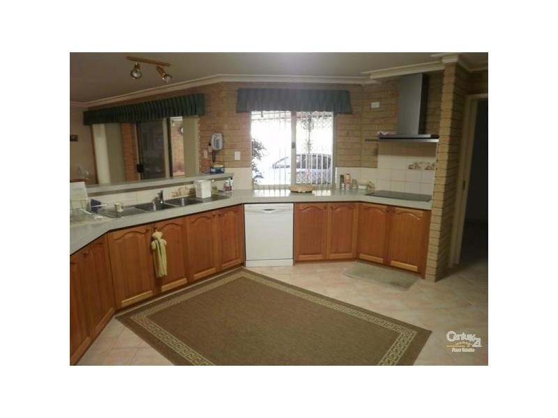 14 Hokin Street, Waikiki WA 6169