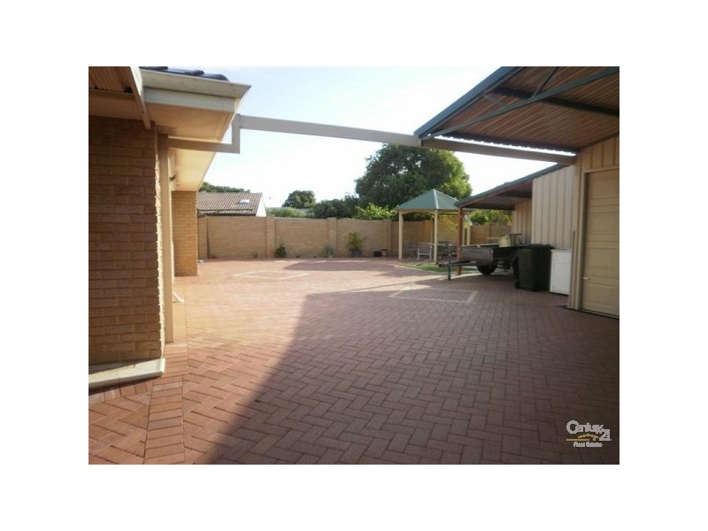 14 Hokin Street, Waikiki WA 6169