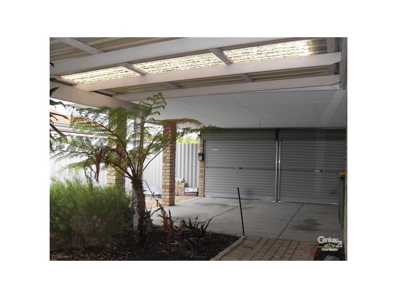 11 Minigwal Loop, Waikiki WA 6169