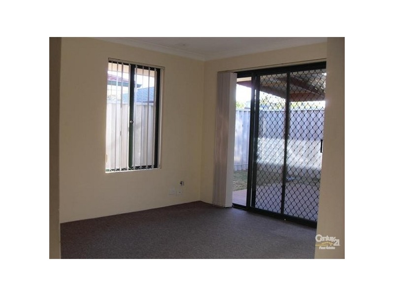 5/2 Redbud Place, Cooloongup WA 6168