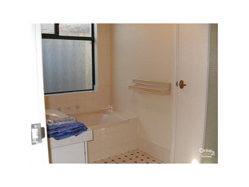 5/2 Redbud Place, Cooloongup WA 6168