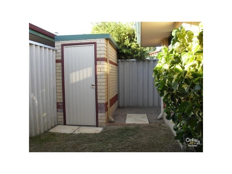 5/2 Redbud Place, Cooloongup WA 6168