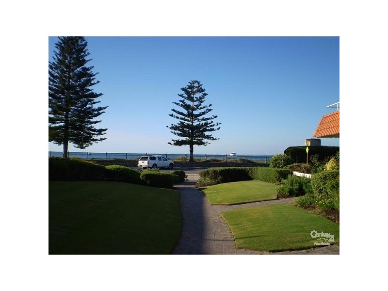 3/77 The Esplanade, Rockingham WA 6168