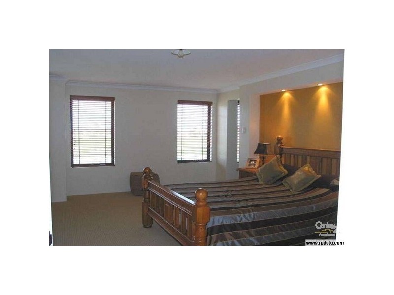 12 Coniston Bend, Waikiki WA 6169