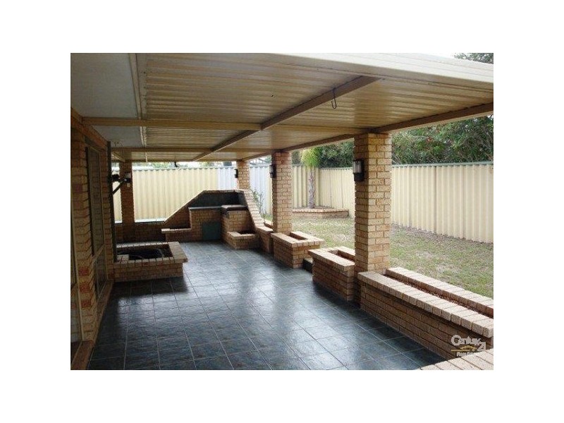 65 Grange Drive, Cooloongup WA 6168