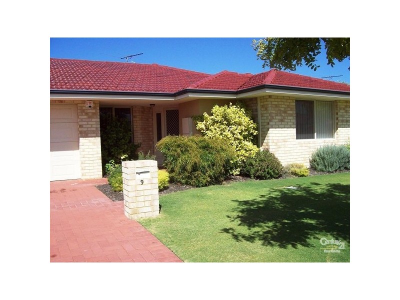 9 Laguardia Loop, Port Kennedy WA 6172