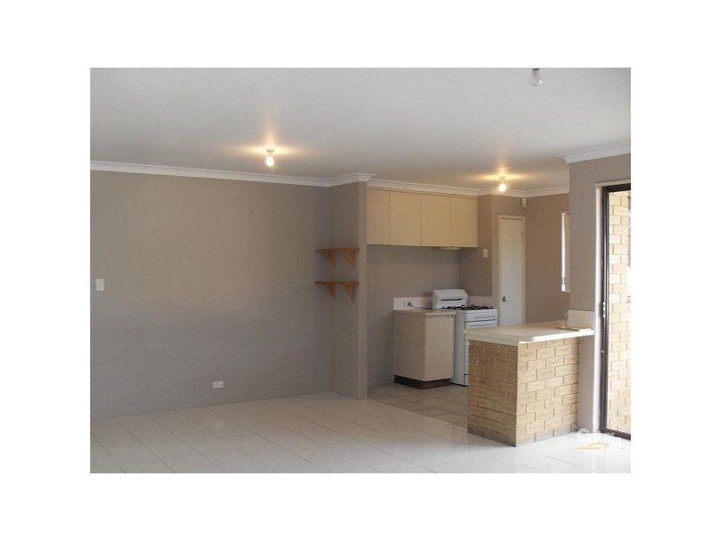 14 Murchison Road, Cooloongup WA 6168
