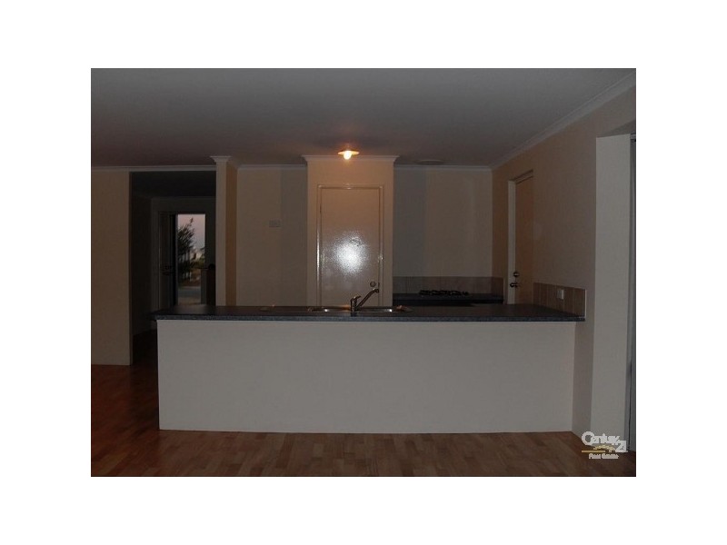7 Seaspray Place, Waikiki WA 6169