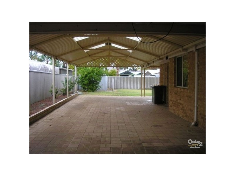 5 Waterloo Road, Cooloongup WA 6168