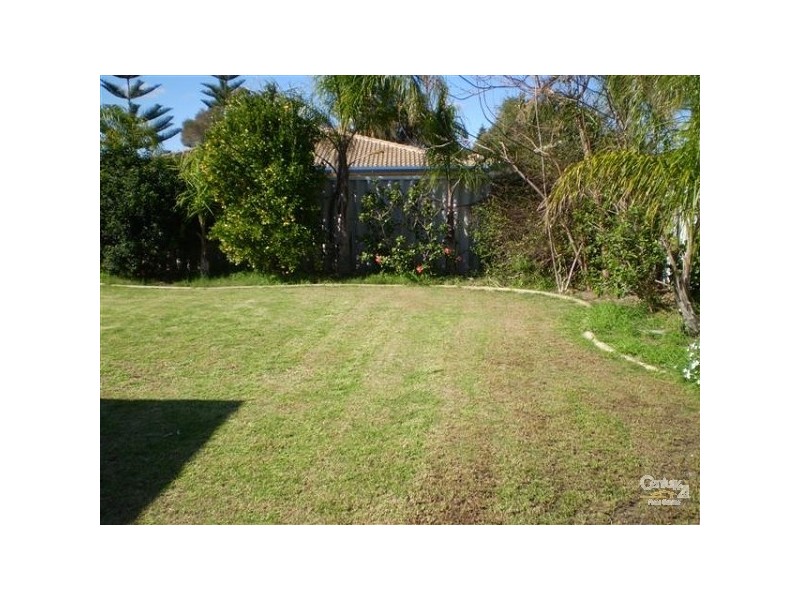 6 Brighton Close, Warnbro WA 6169