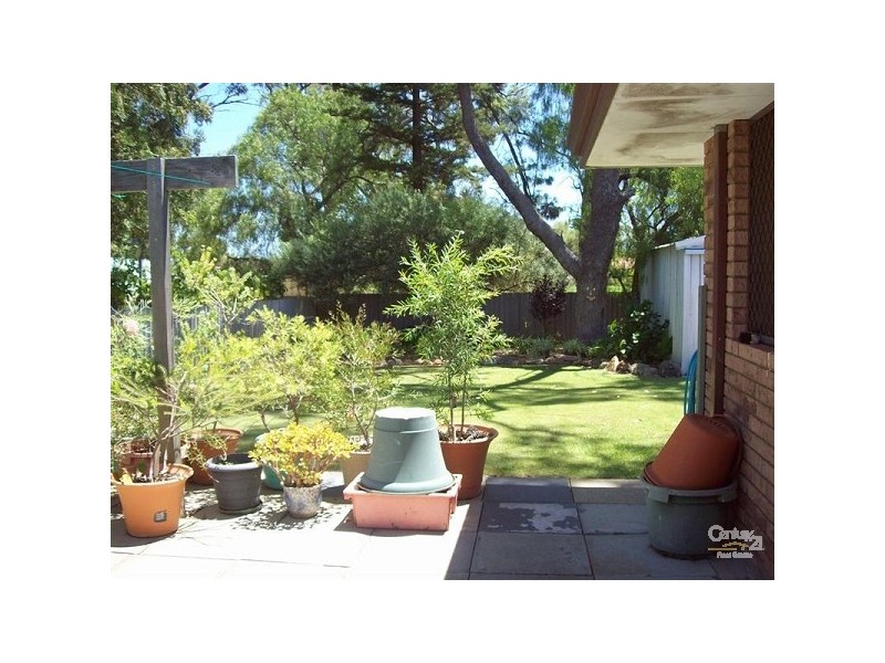 62 Unarro, Hillman WA 6168