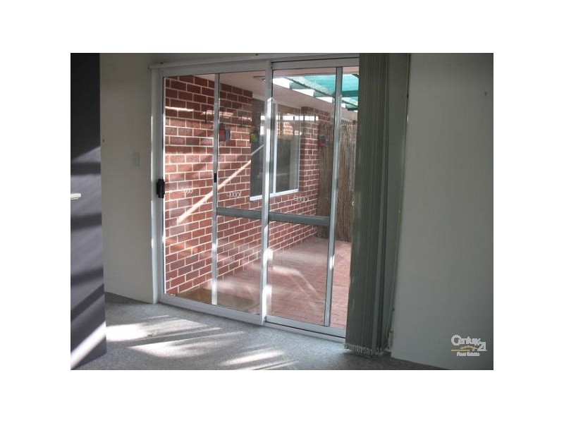 4/112 Kent street, Rockingham WA 6168