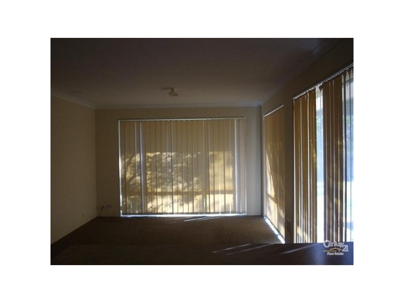 49 Silvertop circle, Warnbro WA 6169