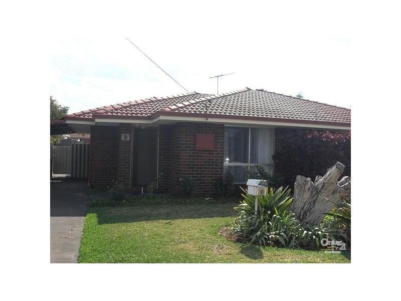 9 Waterton Way, Cooloongup WA 6168