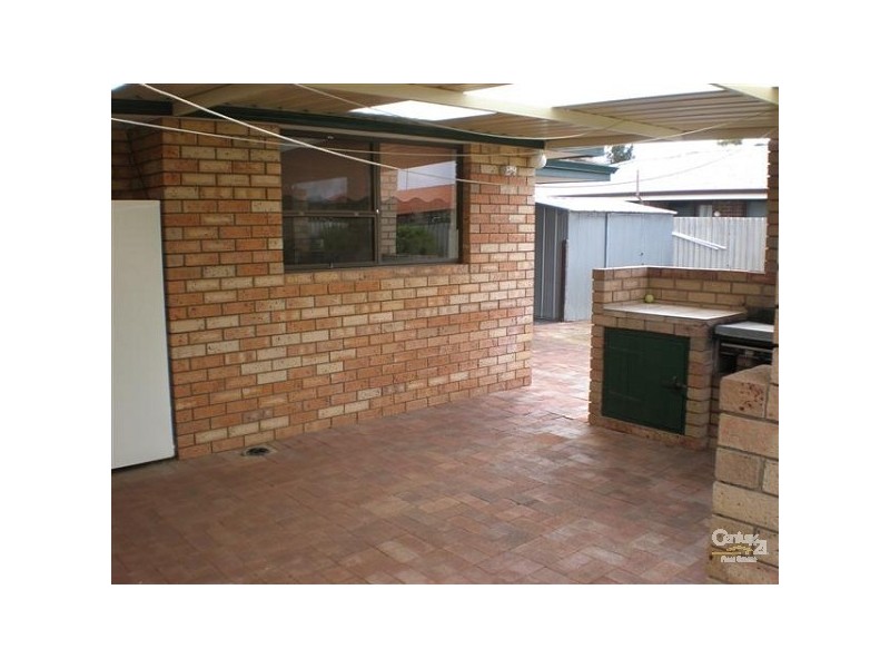 30 Caribbean Drive, Safety Bay WA 6169