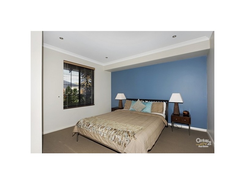 72 Nottely Crescent, Secret Harbour WA 6173