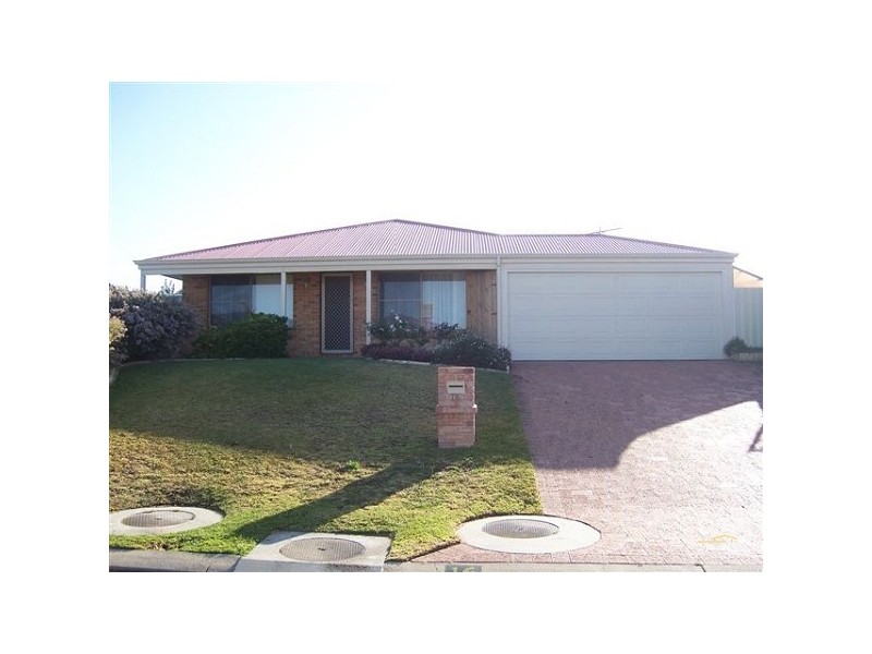 16 Nightingale Way, Warnbro WA 6169