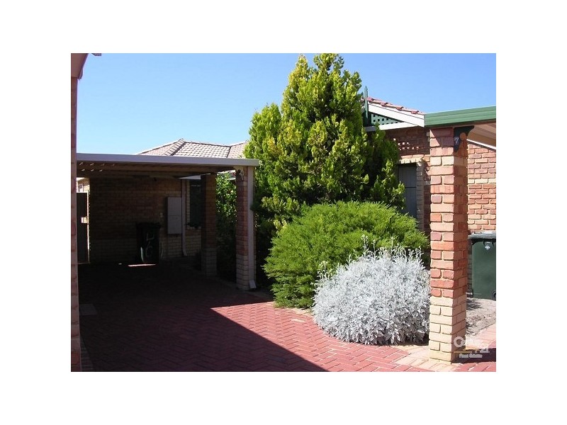 6/10 Dowling street, Rockingham WA 6168