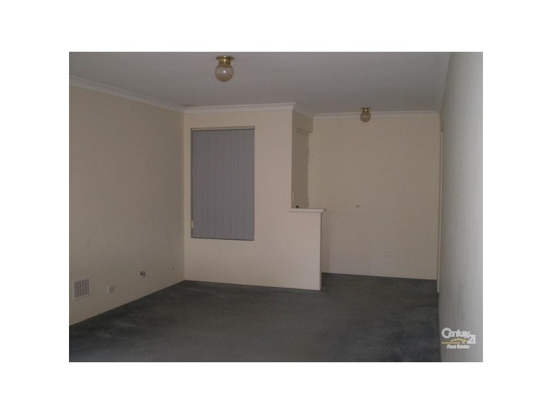 6/10 Dowling street, Rockingham WA 6168