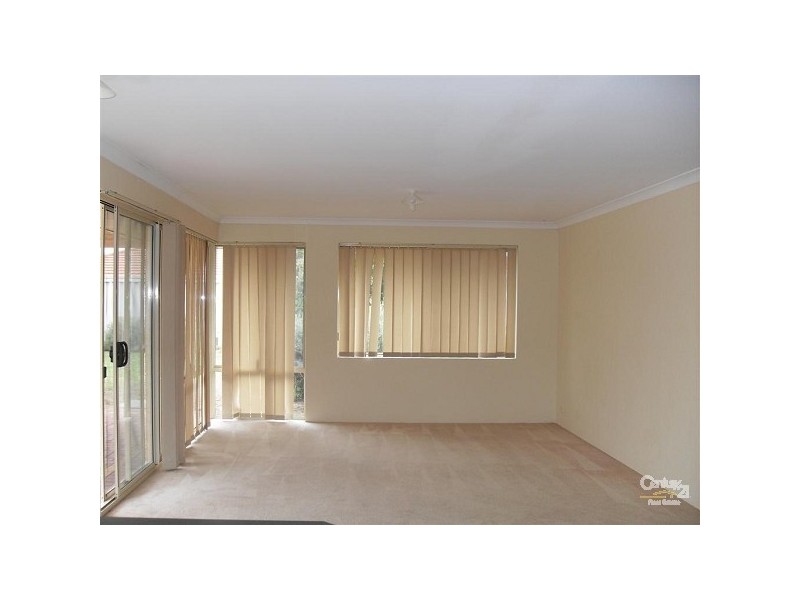 61 Montebourg Meander, Port Kennedy WA 6172