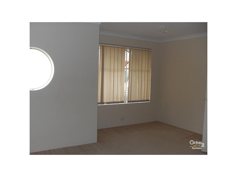 61 Montebourg Meander, Port Kennedy WA 6172