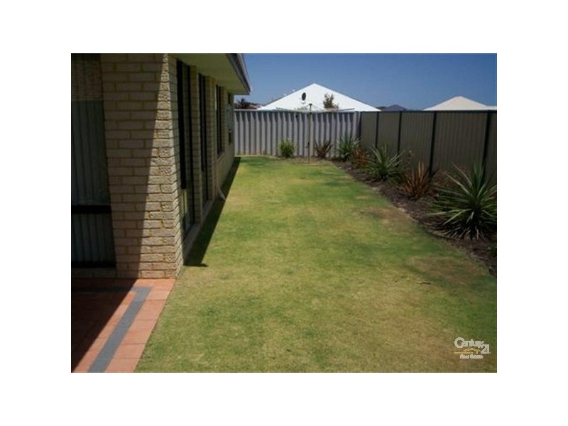 8 Tappan Way, Secret Harbour WA 6173