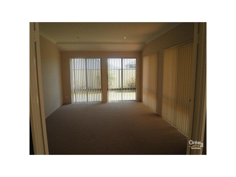 8 Tappan Way, Secret Harbour WA 6173