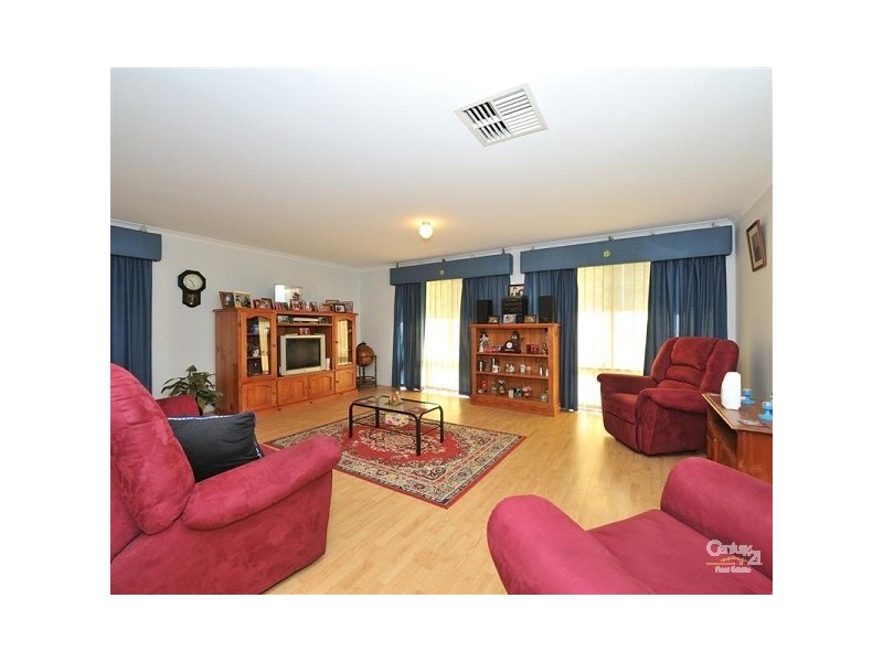 26 Bayside Boulevard, Port Kennedy WA 6172