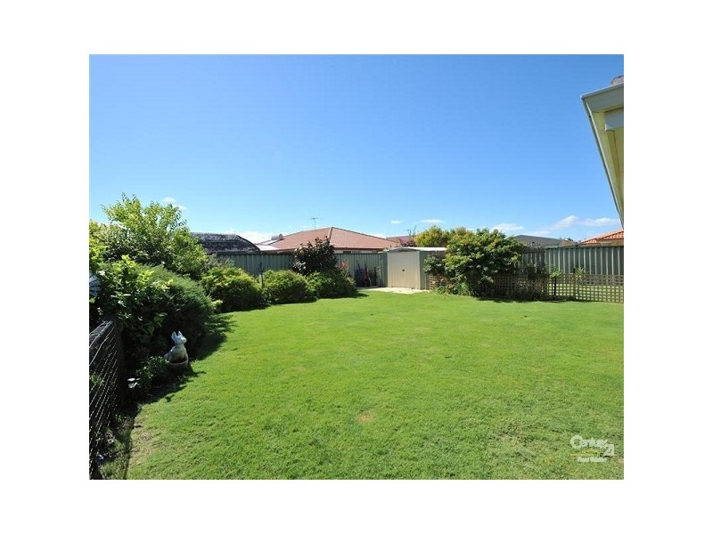 26 Bayside Boulevard, Port Kennedy WA 6172