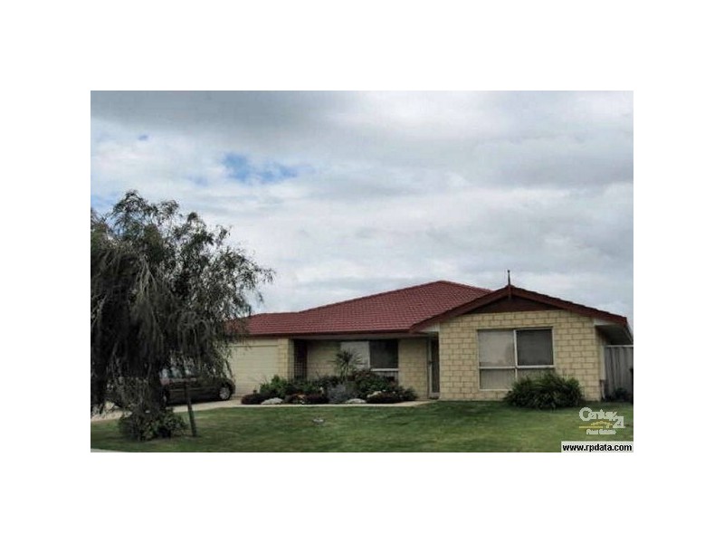31 Riaza Parkway, Port Kennedy WA 6172