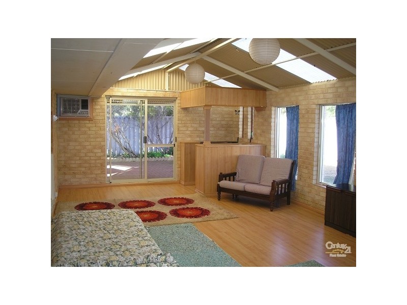 10 Delwood Court, Port Kennedy WA 6172