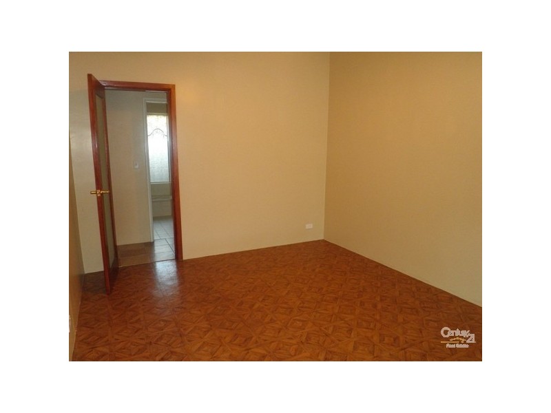 35 The Avenue, Warnbro WA 6169