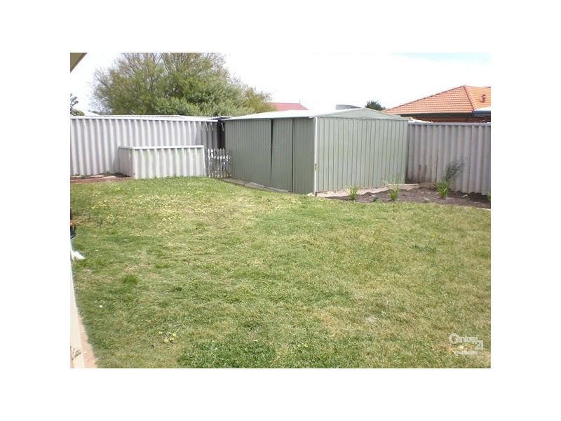 24 Linderman Court, Waikiki WA 6169