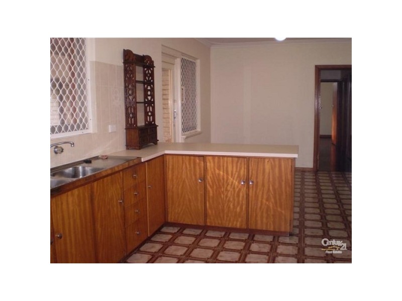 14 Houston Street, Rockingham WA 6168