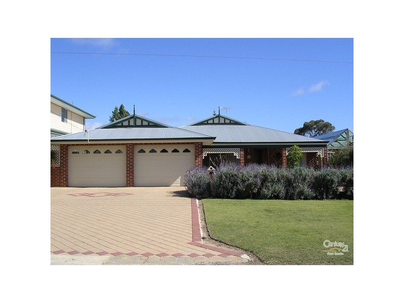11 Palmer Street, Warnbro WA 6169