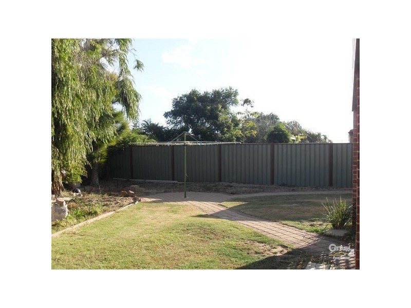 11 Palmer Street, Warnbro WA 6169