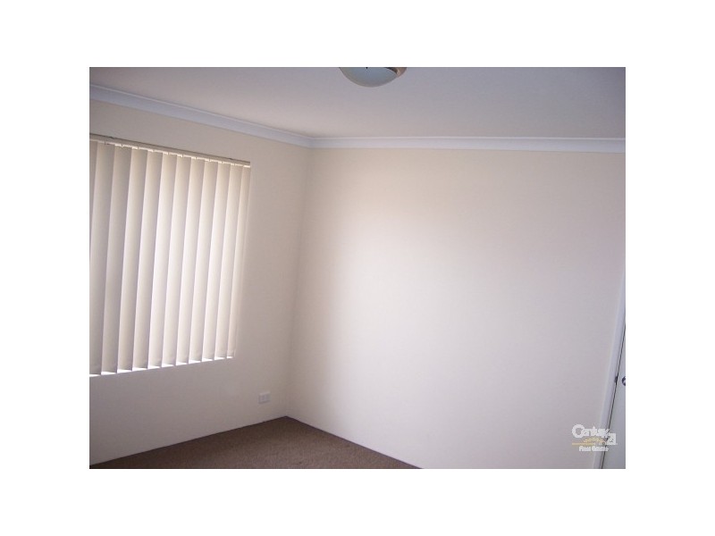 142 Harrington Waters Drive, Waikiki WA 6169