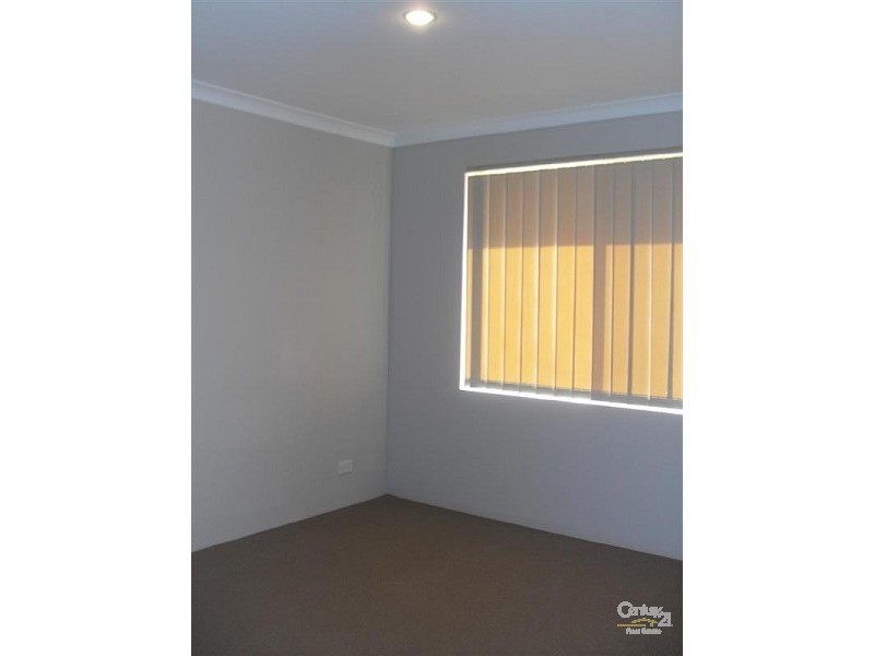 5 Vitesse Approach, Shoalwater WA 6169