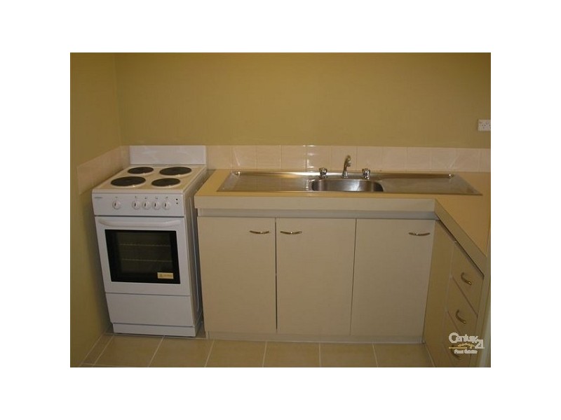 28/96 Simpson Avenue, Rockingham WA 6168