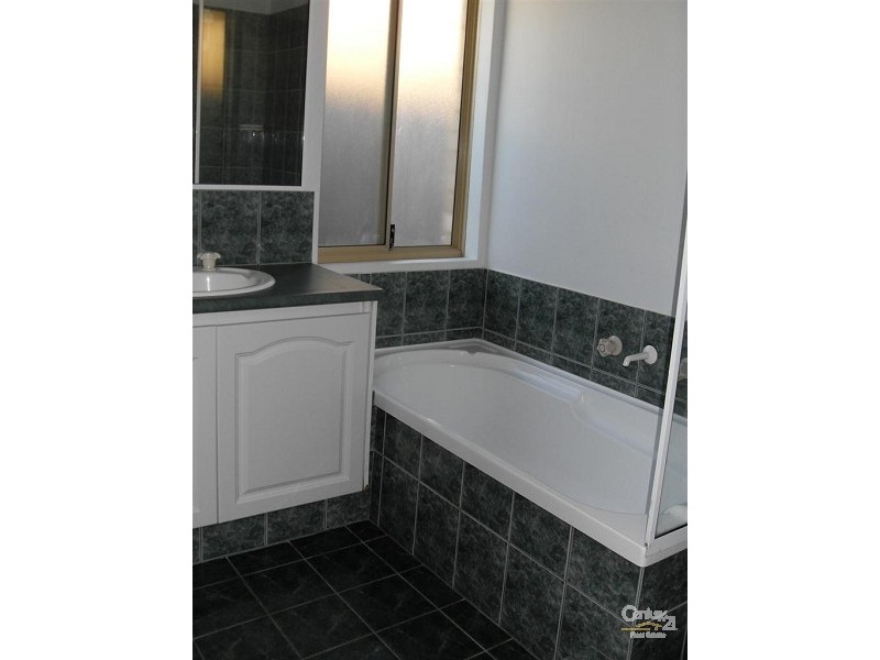 18 Morfontaine Parade, Port Kennedy WA 6172