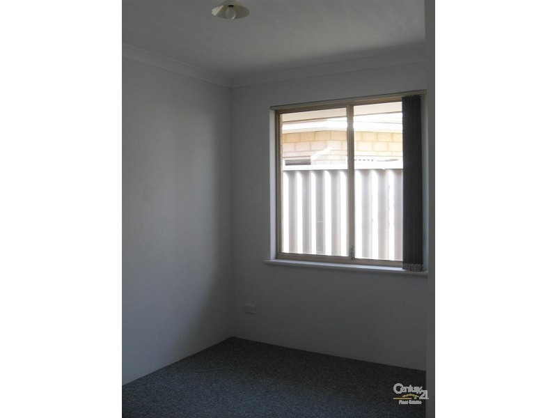 18 Morfontaine Parade, Port Kennedy WA 6172