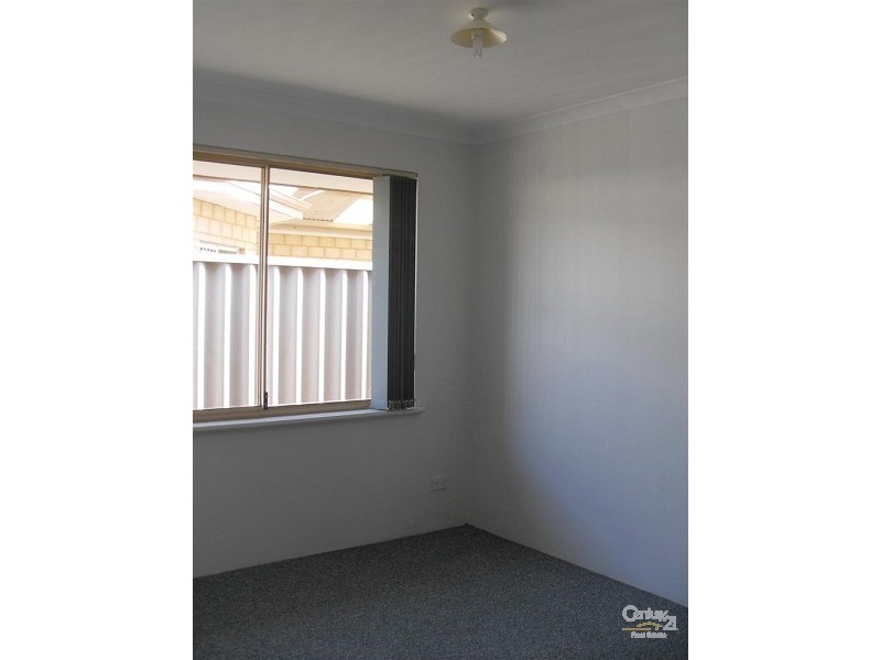 18 Morfontaine Parade, Port Kennedy WA 6172