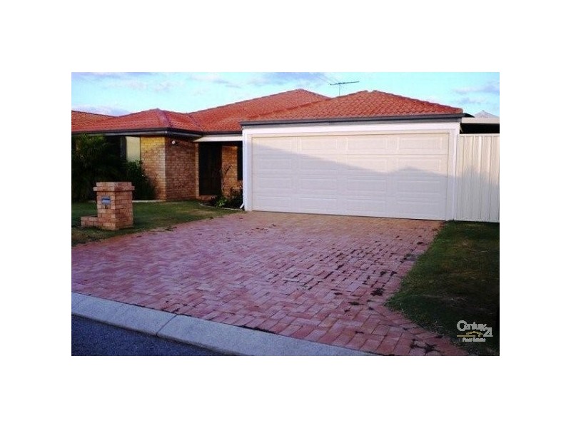 15 Dunlowe Loop, Warnbro WA 6169