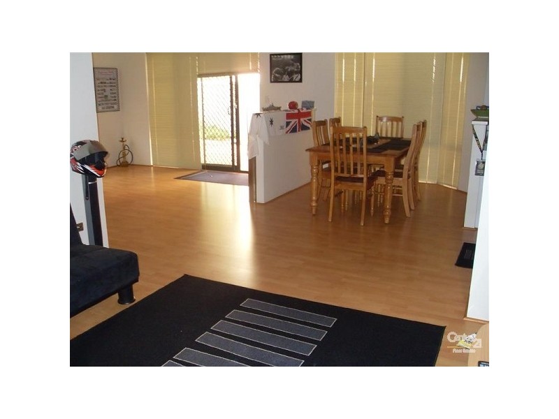 15 Dunlowe Loop, Warnbro WA 6169