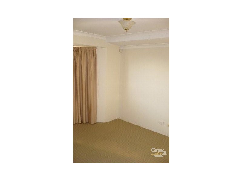 15 Dunlowe Loop, Warnbro WA 6169