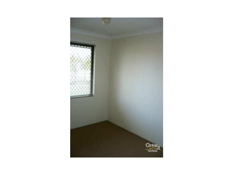 15 Dunlowe Loop, Warnbro WA 6169