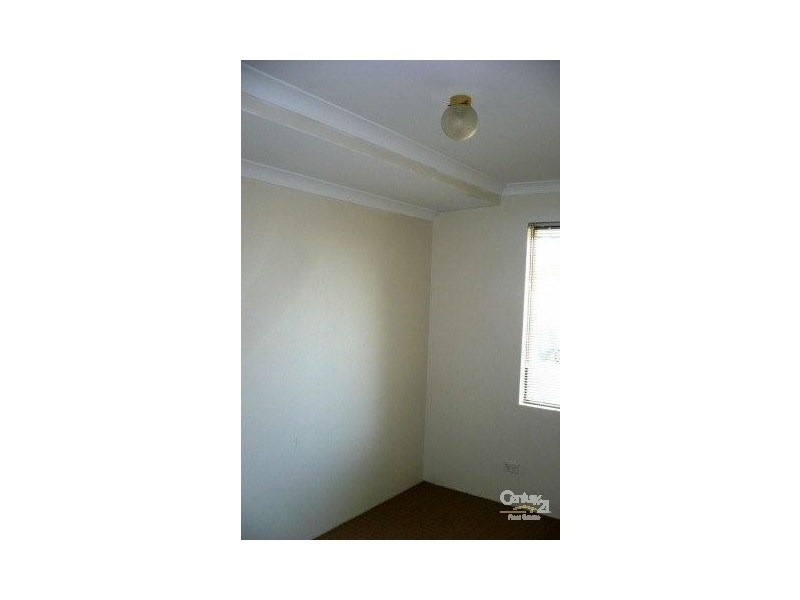 15 Dunlowe Loop, Warnbro WA 6169